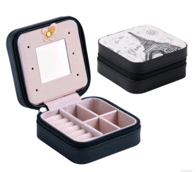 Theodosia – Creatieve Reiskoffer voor Sieraden