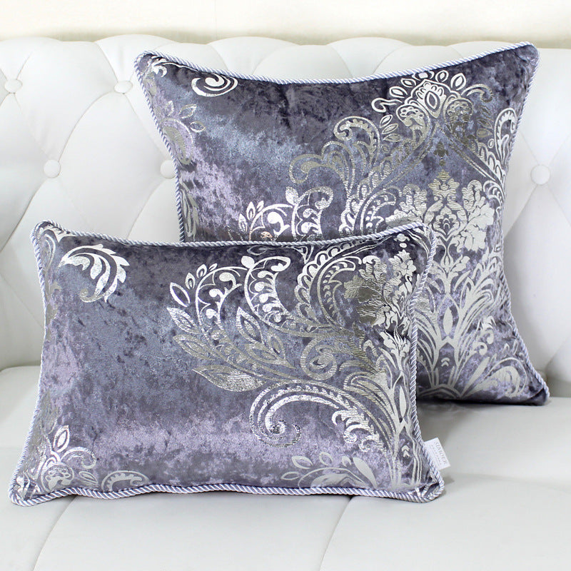 Celestine – Luxe Fluwelen Kussenhoes in Zilver