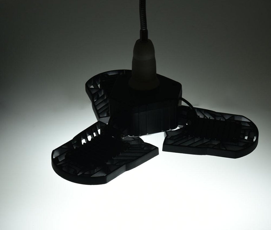Aurelia – Verstelbare Garage Lamp met Radar en Hoge Intensiteit