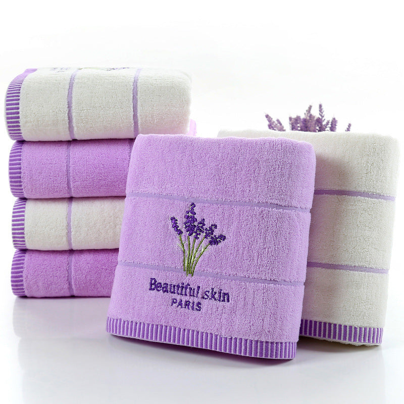 Lavinia – Luxe Lavendel Geurige Badhanddoek van Katoen