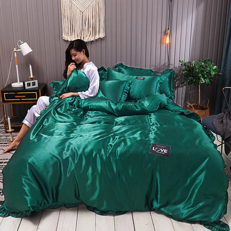 Zephyr – Luxe Washed Zijden Bedlinnen Set van Vier Stukken