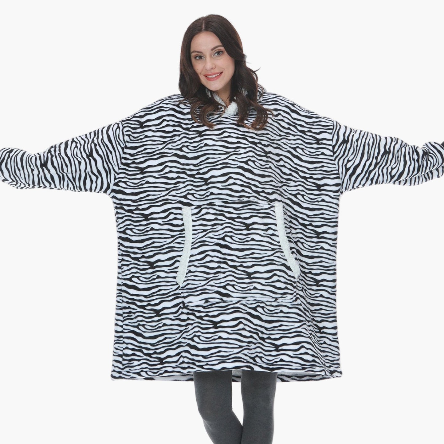 Women's Cozy Oversized Hoodie Blanket for Lounging and Relaxation