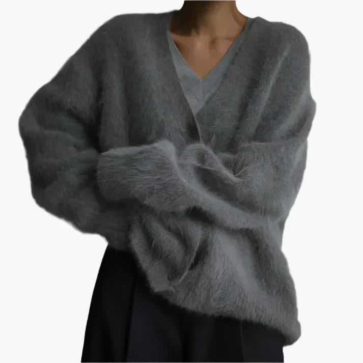Women's Oversized Fuzzy Cardigan Sweater – Elegant Relaxed Fit for Everyday Comfort and Style