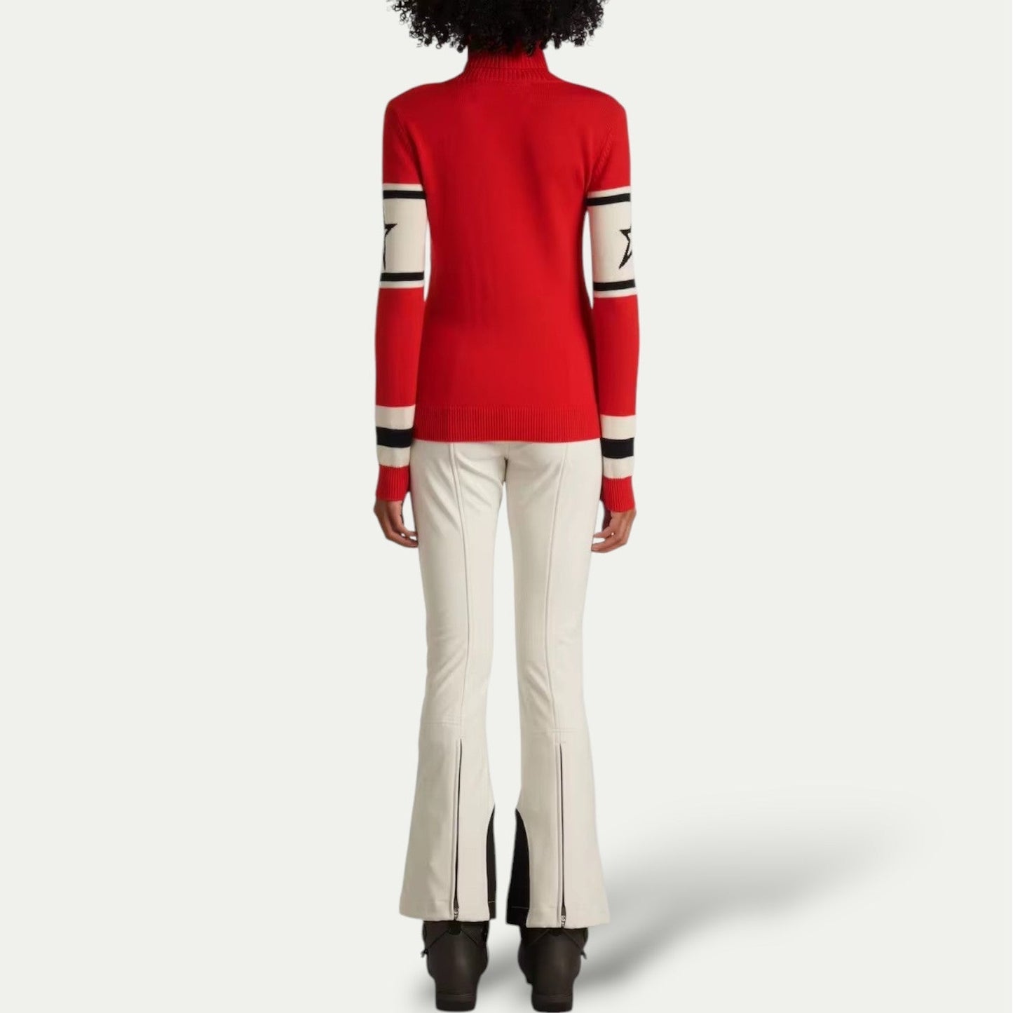 Women's Après Ski Turtleneck Sweater – Retro Winter Style for Cozy Lodge Evenings