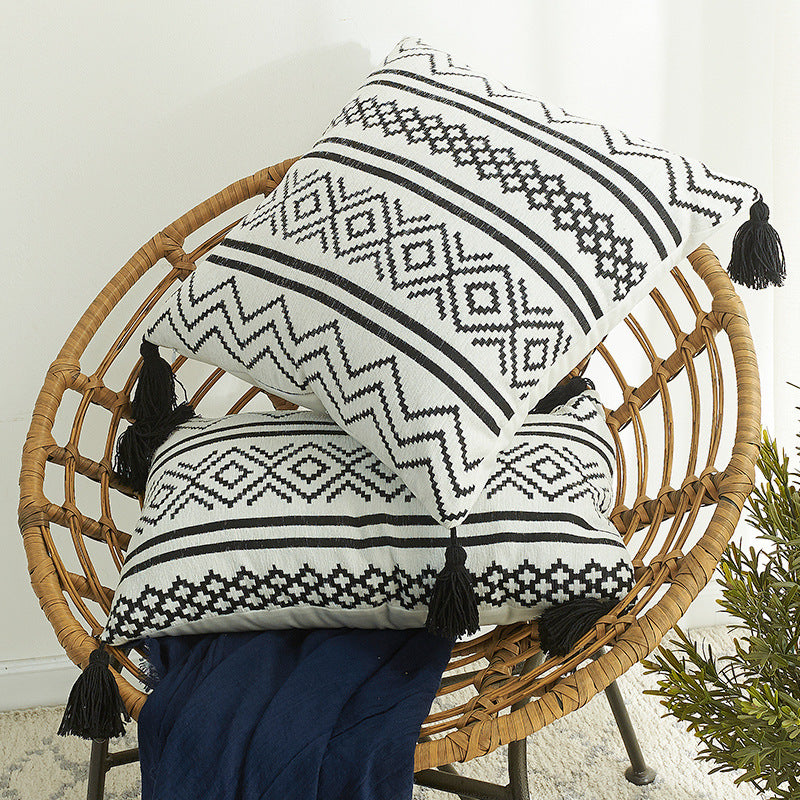 Elysia – Geometrisch Chenille Kussen met Jacquard Kwastje