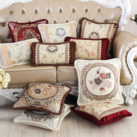 Elara – Geborduurd Jacquard Kussenhoes