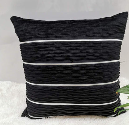 Elysia – Luxe Gestreepte Fluwelen Kussenhoes voor Sofa
