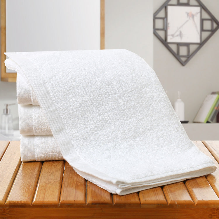 Eleonora – Witte Handdoek voor Voetmassage