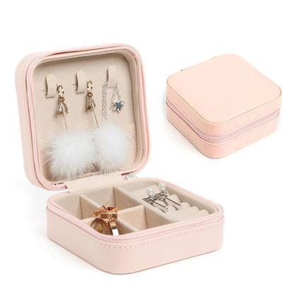 Theodosia – Creatieve Reiskoffer voor Sieraden