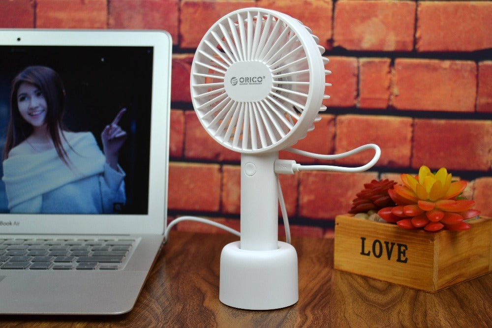 Zephyr – Draagbare USB Ventilator met Oplaadbare Batterij en Stil Ontwerp