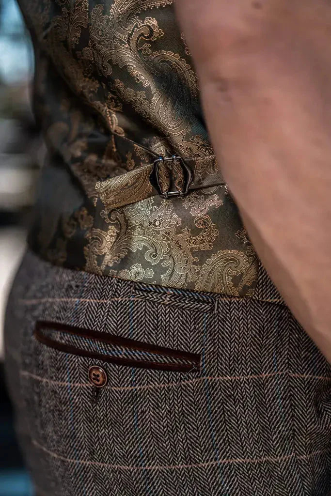 Men's Classic Three-Piece Double Breasted Suit – Timeless British Style for Formal and Special Occasions