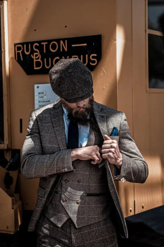 Men's Classic Three-Piece Double Breasted Suit – Timeless British Style for Formal and Special Occasions