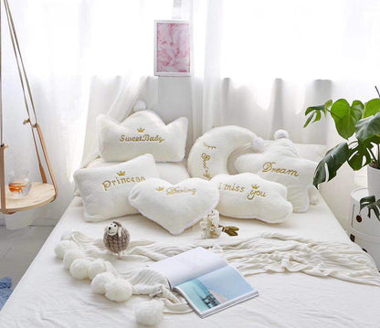 Alaric – Luxe Lumbar Kussen met Pluche