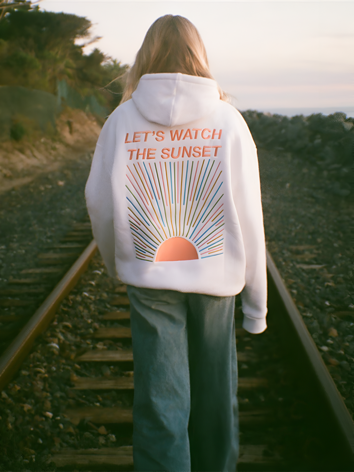 Women's Oversized Hoodie with "Let's Watch The Sunset" Graphic – Casual Relaxed Fit Pullover for Beach or Lounge