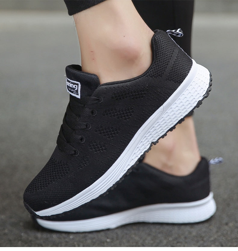 Women's Lightweight Running Sneakers for Comfort and Daily Wear