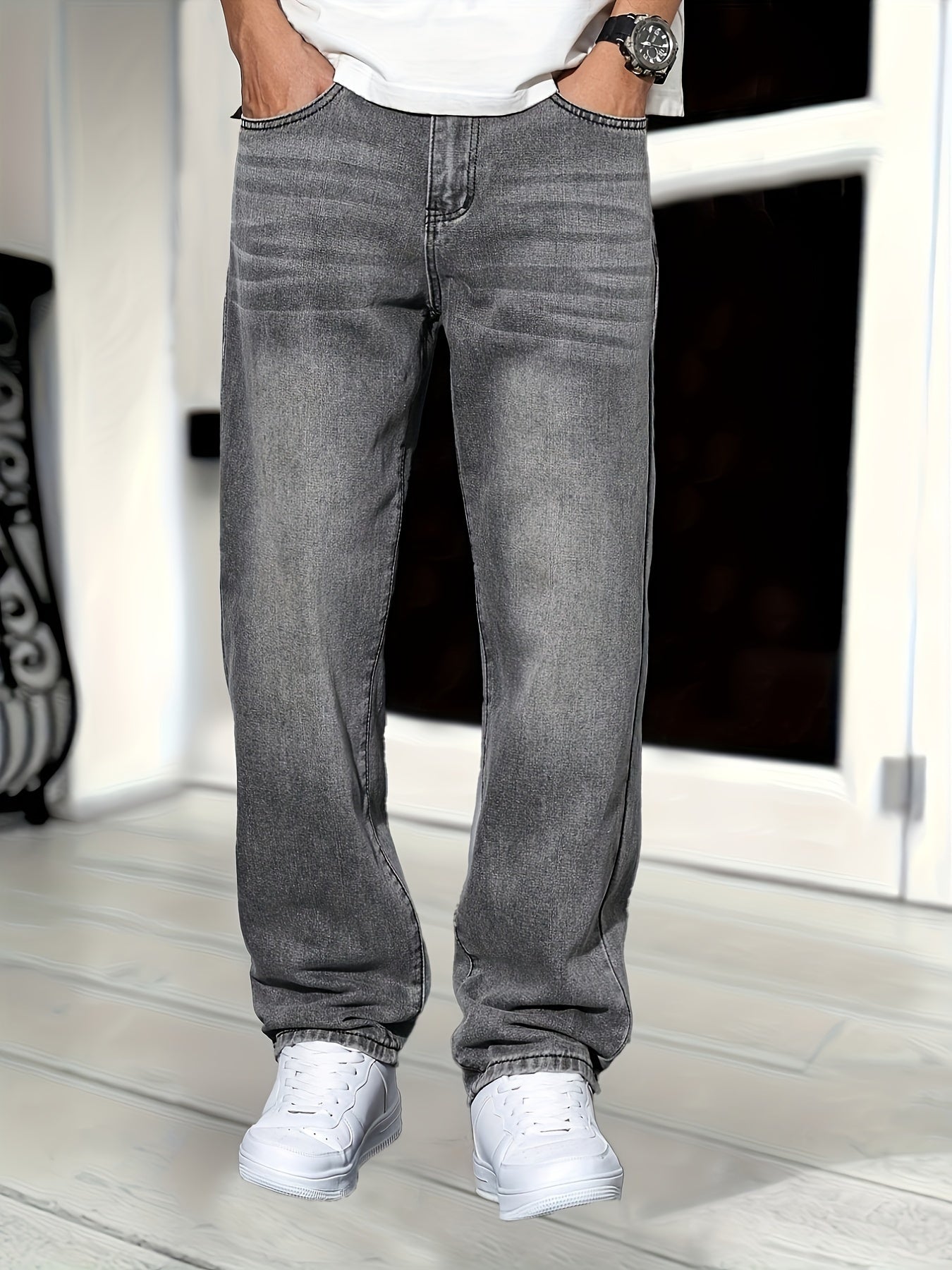 Men's Classic Straight Fit Jeans for Everyday Style