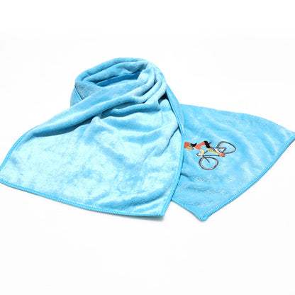 Coralie – Geborduurd Sporthanddoek