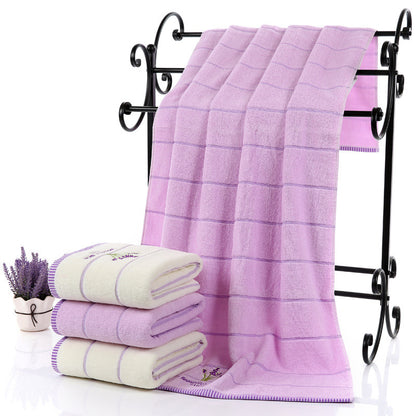 Coraline – Zacht Absorberend Geborduurd Gestreept Badhanddoek