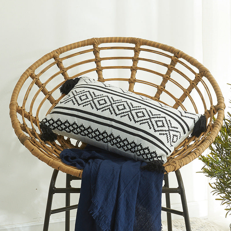 Elysia – Geometrisch Chenille Kussen met Jacquard Kwastje