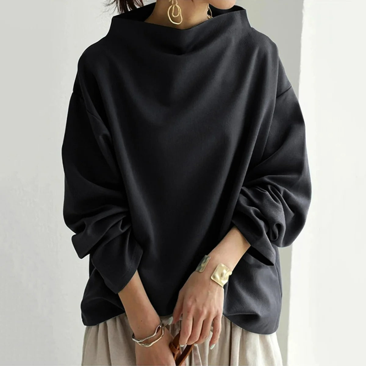 Women's Oversized Casual Long Sleeve Pullover Sweater, Modern Loose Fit, Everyday Style