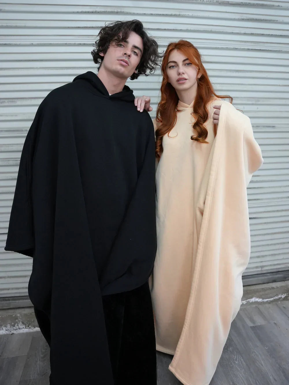 Women's Oversized Relaxation Hoodie Blanket – Cozy Loungewear for Stress Relief and Comfort