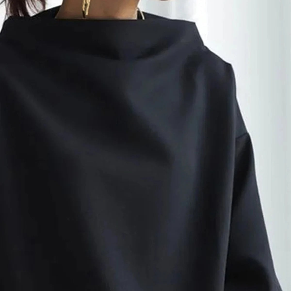 Women's Oversized Casual Long Sleeve Pullover Sweater, Modern Loose Fit, Everyday Style