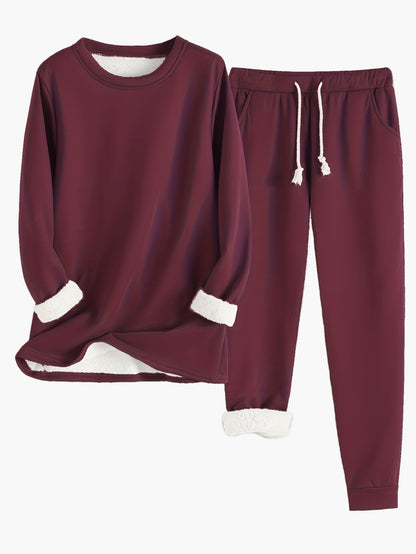 Women's Cozy Relaxed Lounge Set – Two Piece Outfit for Home & Leisure
