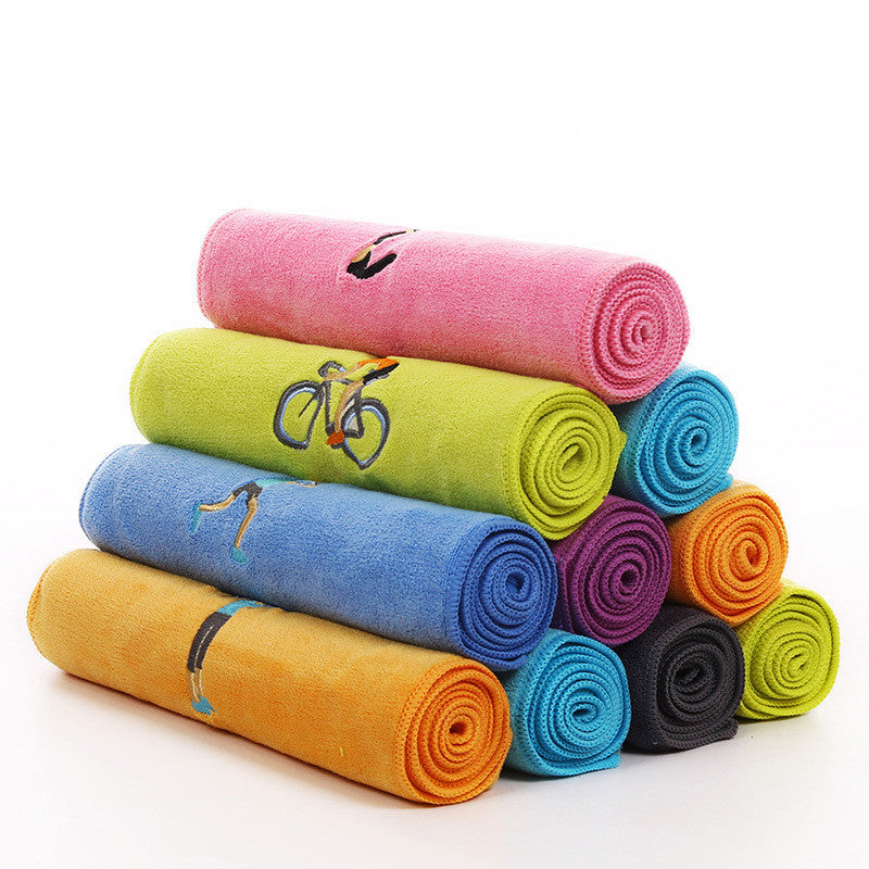 Coralie – Geborduurd Sporthanddoek