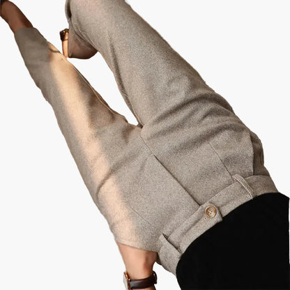 Women's Elegant Classic Straight-Leg Trousers for Work and Formal Occasions