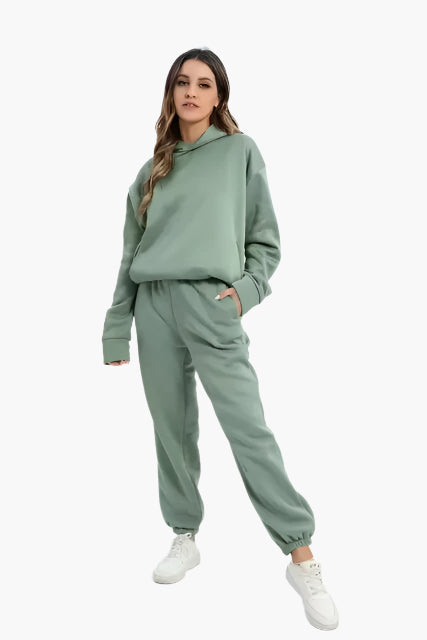 Women's Relaxed Fit Hoodie and Jogger Set – Casual Lounge & Winter Outfit