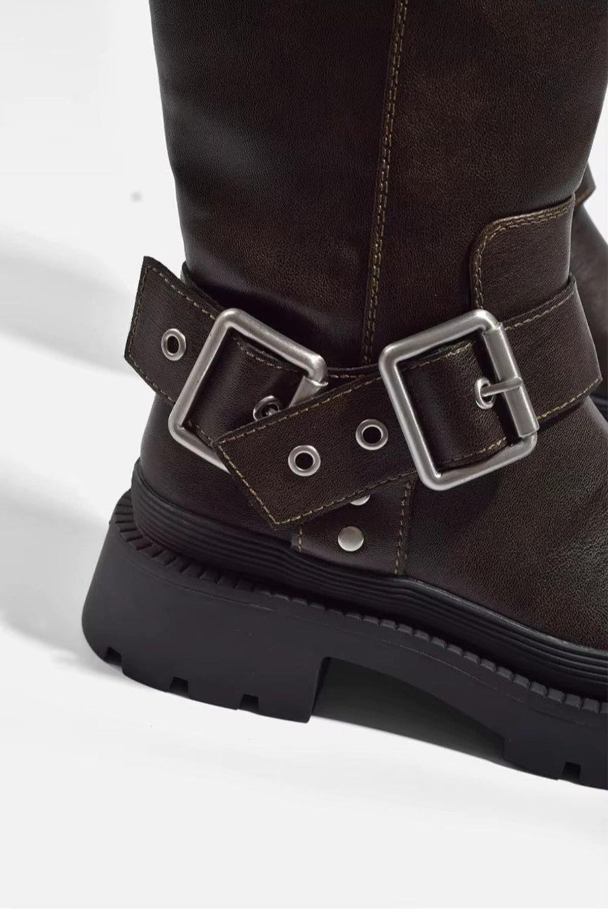 Women's Knee-High Buckle Flat Sole Retro Boots for Everyday Wear
