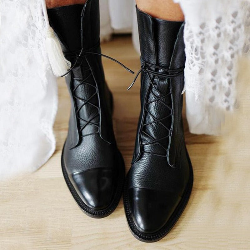 Women's Classic Lace-Up Combat Ankle Boots for Everyday Style and Comfort