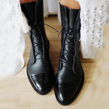 Women's Classic Lace-Up Combat Ankle Boots for Everyday Style and Comfort