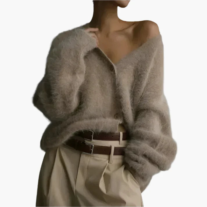Women's Oversized Fuzzy Cardigan Sweater – Elegant Relaxed Fit for Everyday Comfort and Style