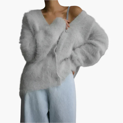Women's Oversized Fuzzy Cardigan Sweater – Elegant Relaxed Fit for Everyday Comfort and Style