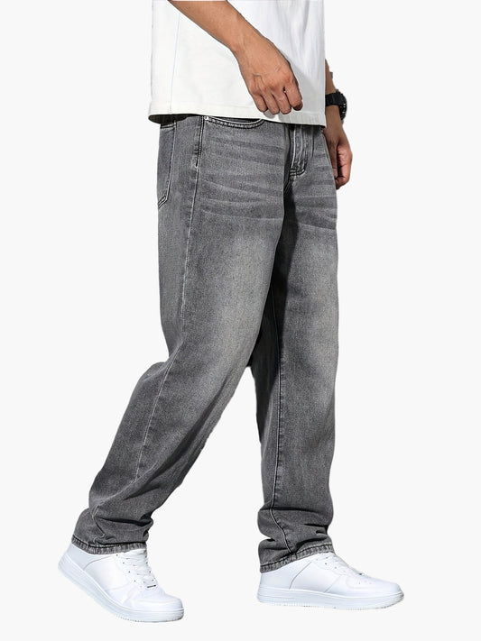 Men's Classic Straight Fit Jeans for Everyday Style