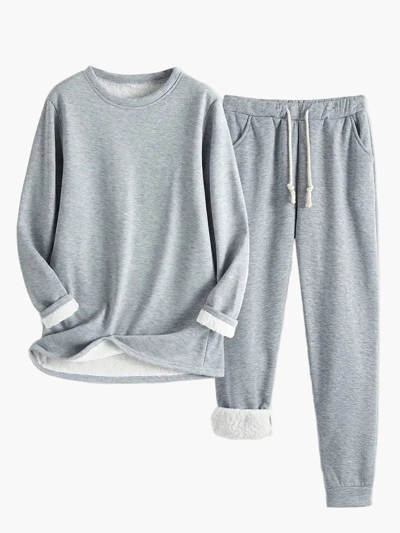 Women's Cozy Relaxed Lounge Set – Two Piece Outfit for Home & Leisure