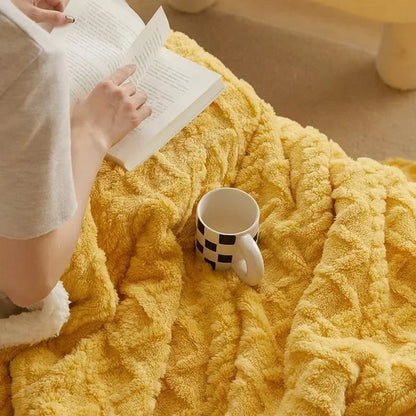 Ultra-Plush Winter Bed Blanket for Cozy Comfort and Luxury Style