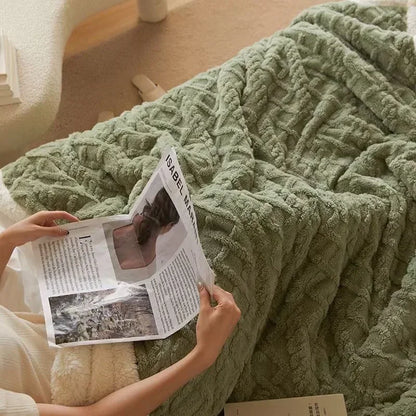 Ultra-Plush Winter Bed Blanket for Cozy Comfort and Luxury Style